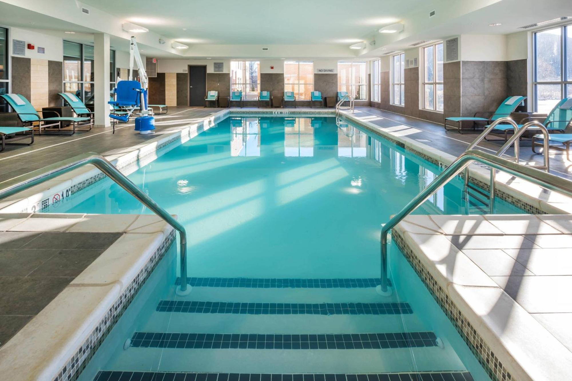 Springhill Suites By Marriott Fishkill Exterior photo
