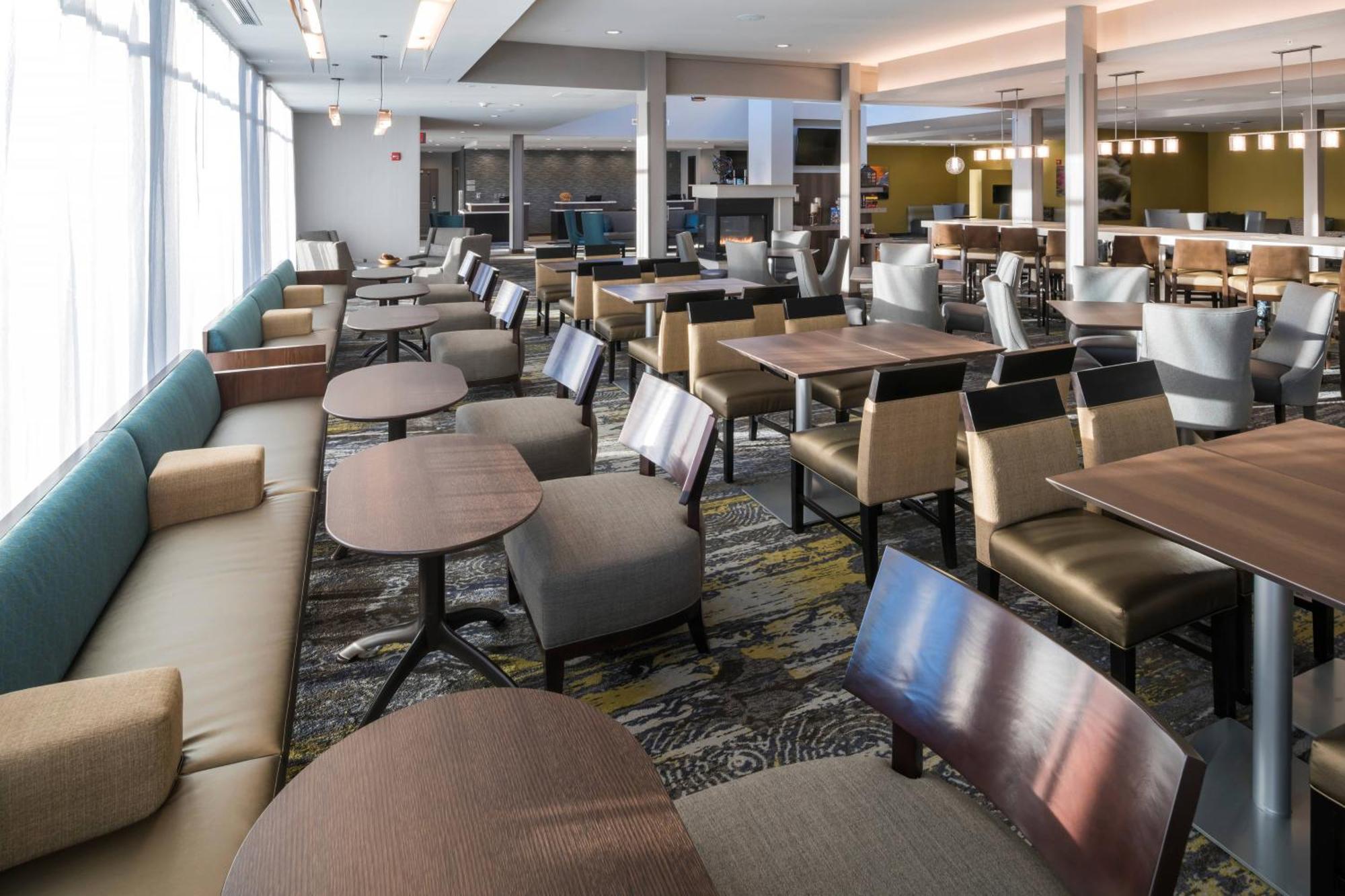 Springhill Suites By Marriott Fishkill Exterior photo