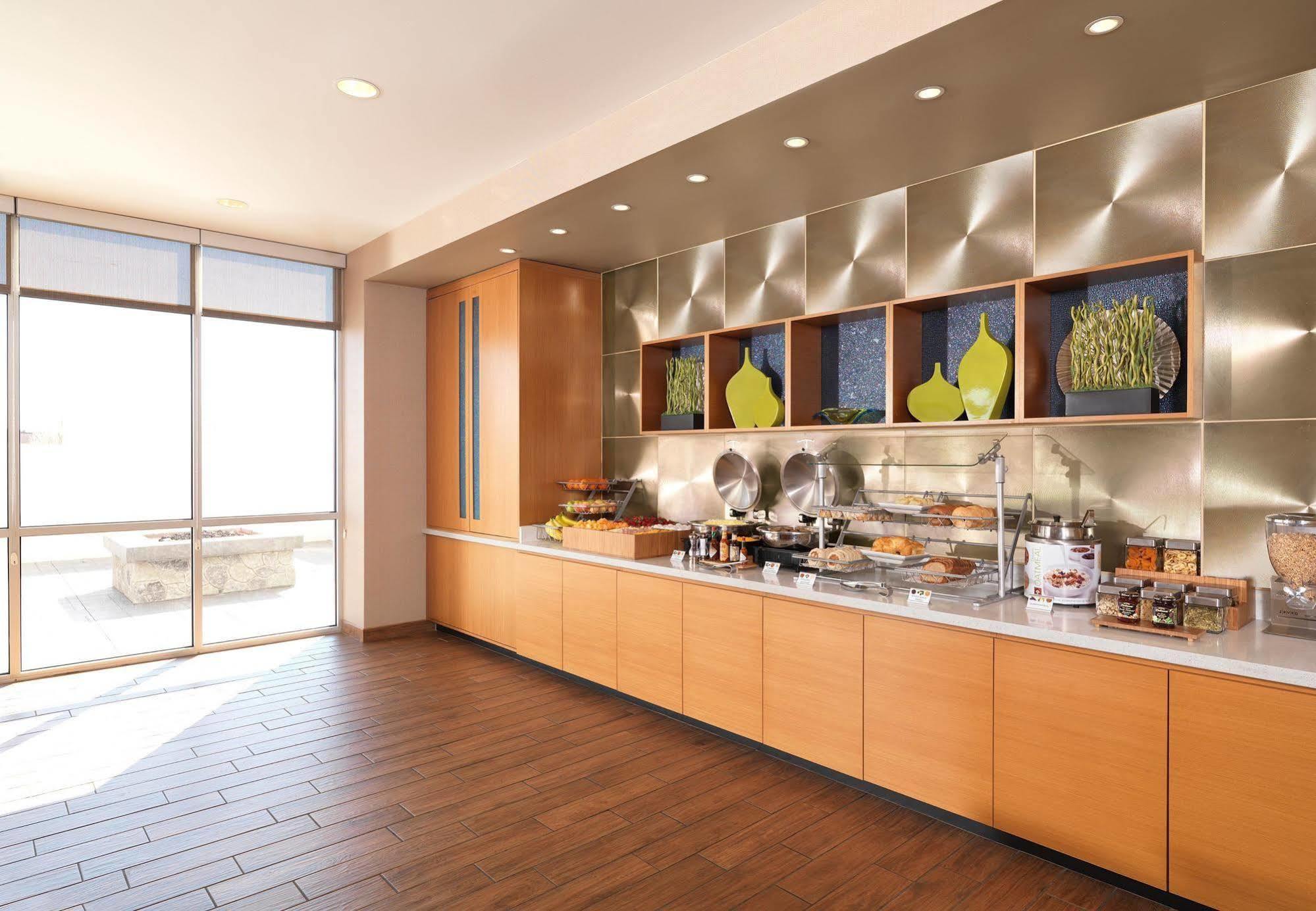 Springhill Suites By Marriott Fishkill Exterior photo