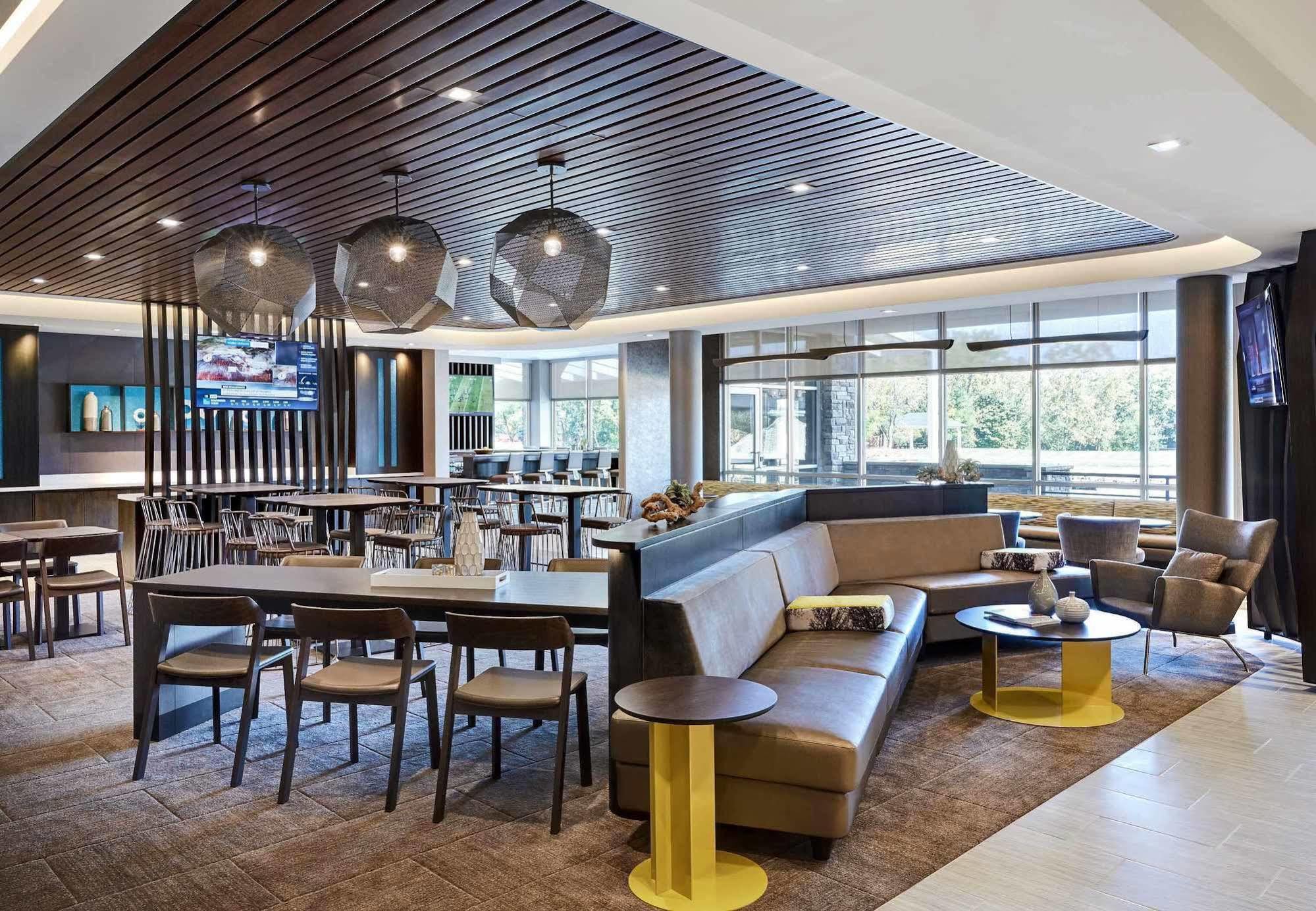 Springhill Suites By Marriott Fishkill Exterior photo